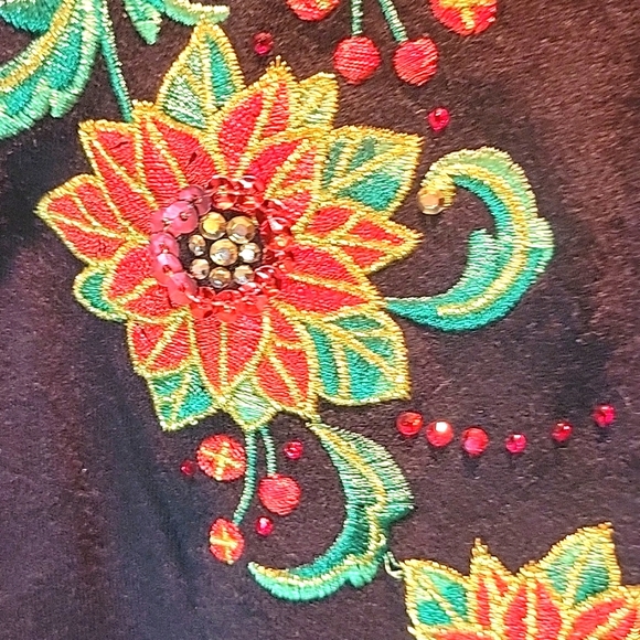 Quacker Factory 3/4 sleeve shirt with poinsettia design Size 3X Almost New - Picture 4 of 6